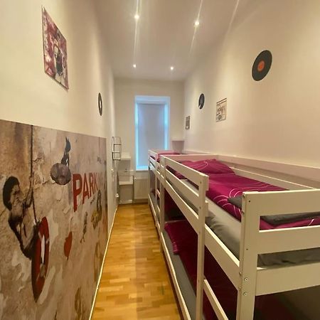 Cozy Appartm With + Airport/City Center Connection Apartment Wien Ngoại thất bức ảnh